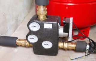 Complex plumbing system with pressure gauges
